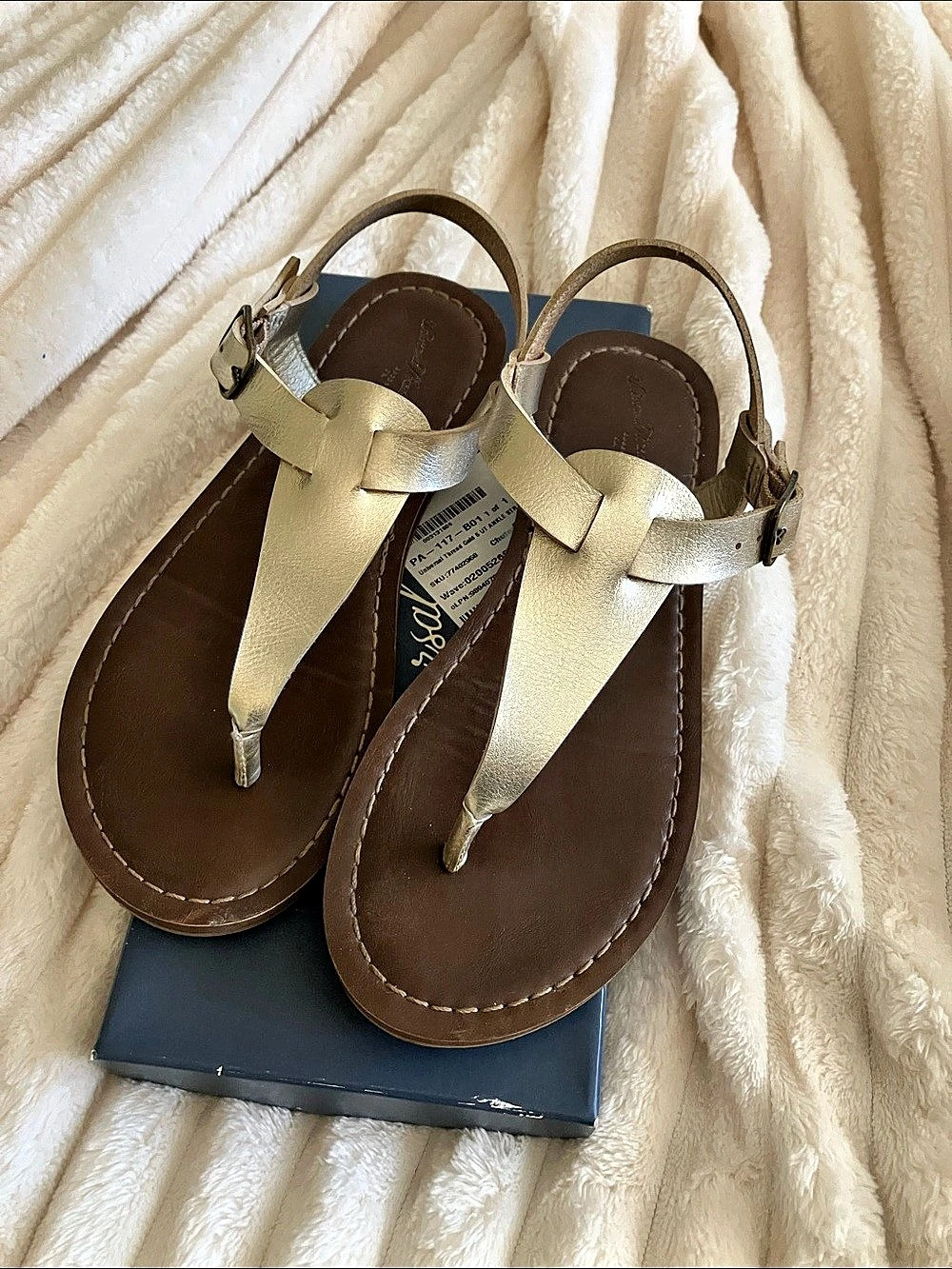 Universal Thread Lacy Strappy Sandals Gold & Brown US 6